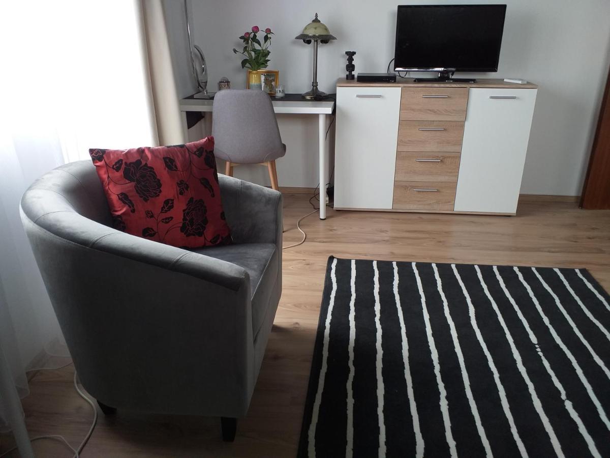 Art Inn Apartmanhaz Balaton-Gyenesdias Bagian luar foto