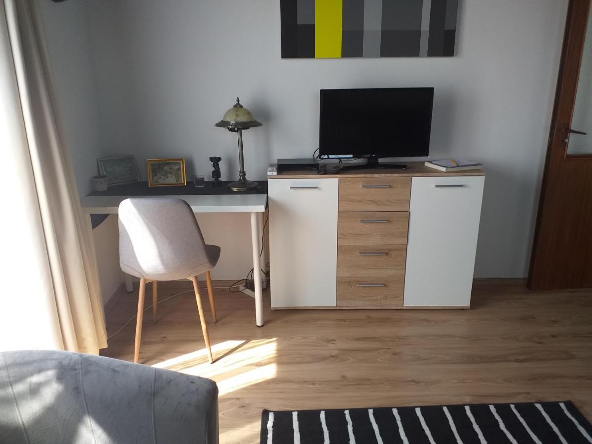 Art Inn Apartmanhaz Balaton-Gyenesdias Bagian luar foto